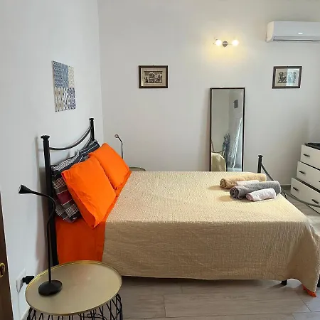 Deni's Per 2 Con Veranda Balcone Casa vacanze