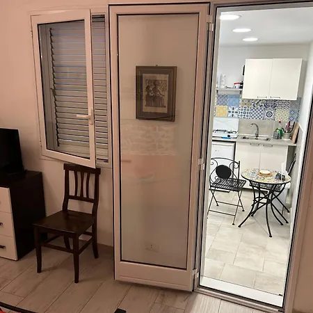Deni's Per 2 Con Veranda Balcone Casa vacanze